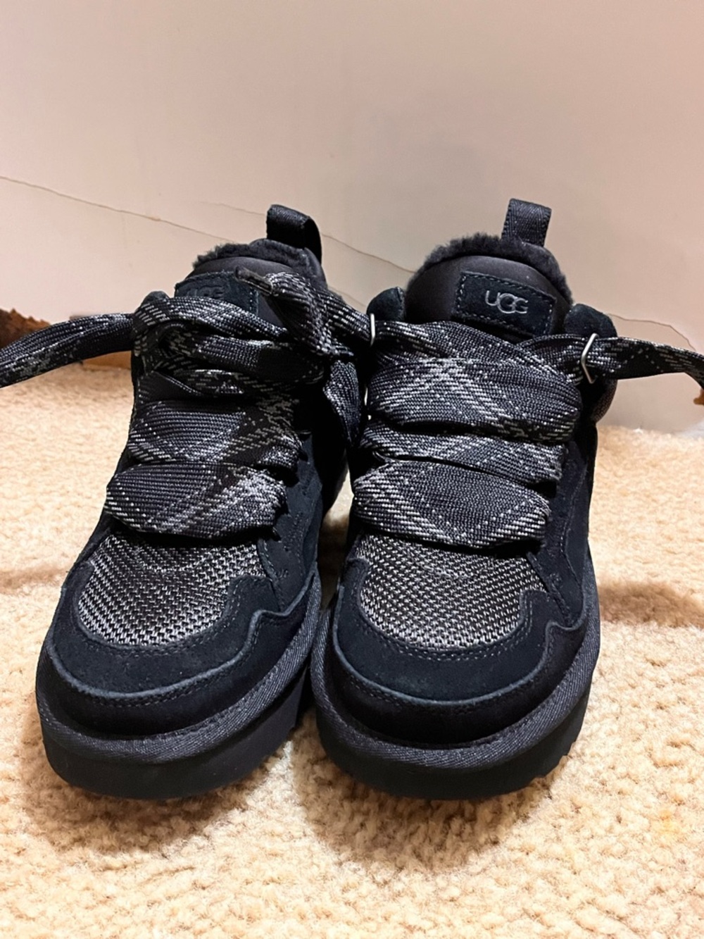 UGG Lowmel sneakers - Picture 2 of 9